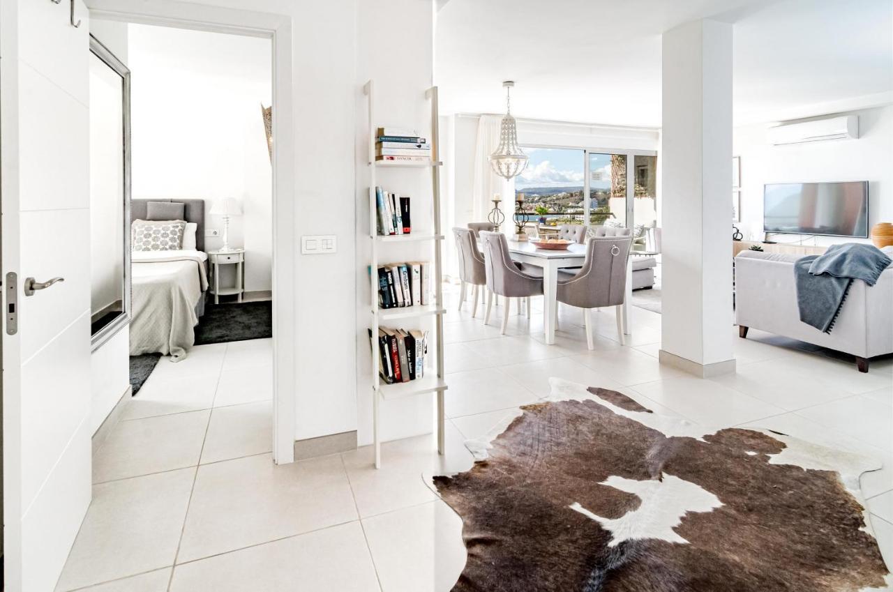Cp - Modern Beachside Apartment In 에스테포나 외부 사진