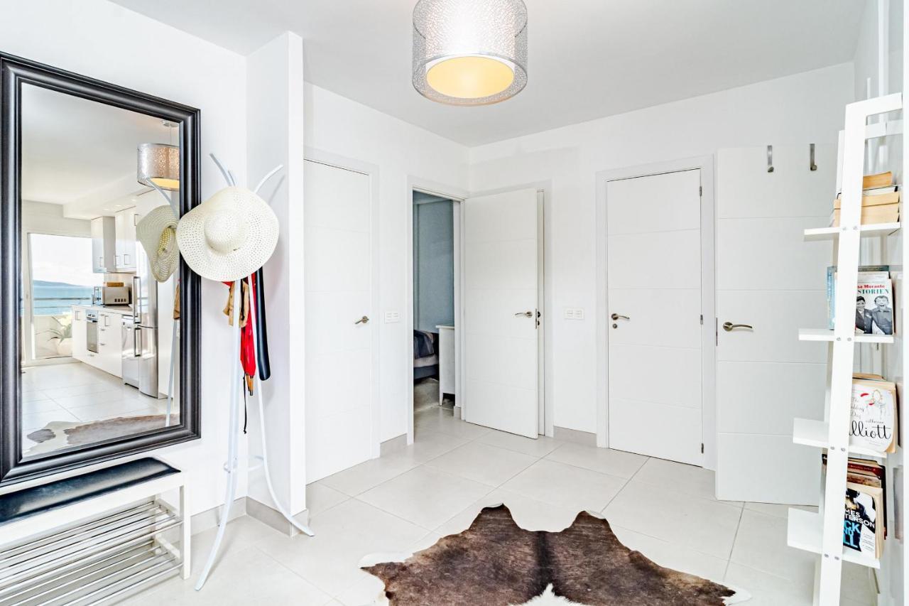 Cp - Modern Beachside Apartment In 에스테포나 외부 사진