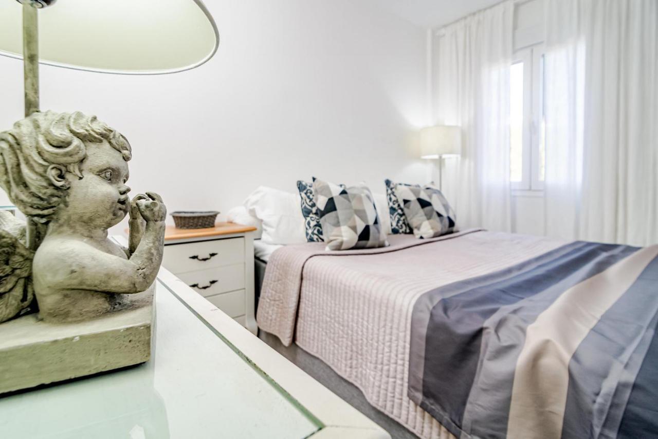 Cp - Modern Beachside Apartment In 에스테포나 외부 사진